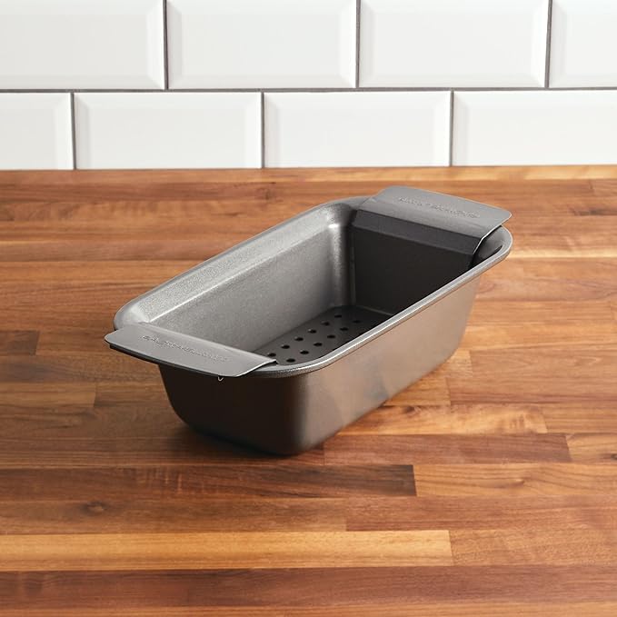 Rachael Ray Bakeware Meatloaf/Nonstick Baking Loaf Pan with Insert, 9 Inch x 5 Inch, Gray